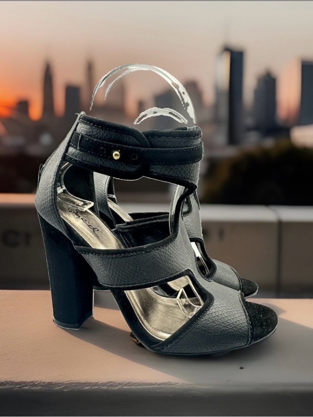 Qupid Strappy AnkleBack Zip Women US Size 8 Black Block Heel
